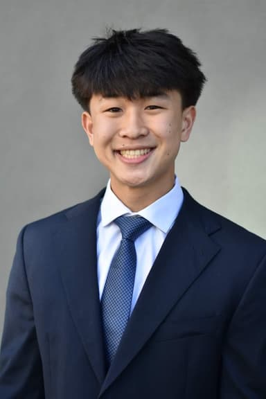 Headshot of Cole Edmonston